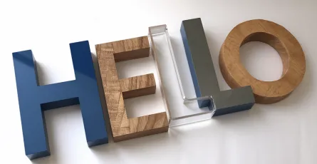 What glue for 3D letters?