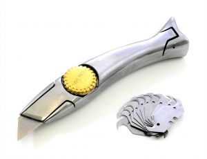 Shark carpet knife