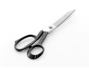 Scissors for cutting banners and membranes
