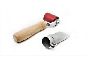 Set for welding tarpaulins and banners